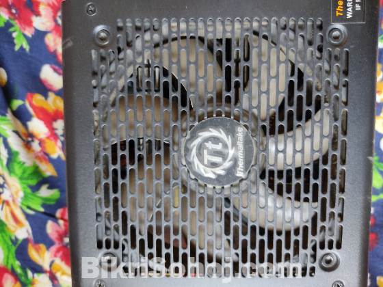 Thermaltake Smart RGB 700W 80+ Bronze